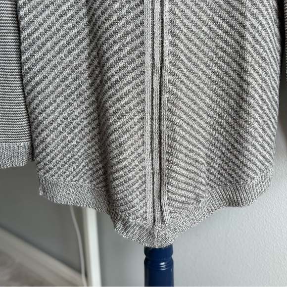 APT. 9 Women's Gray Chevron Knit Sweater, Size XL - Picture 9 of 11